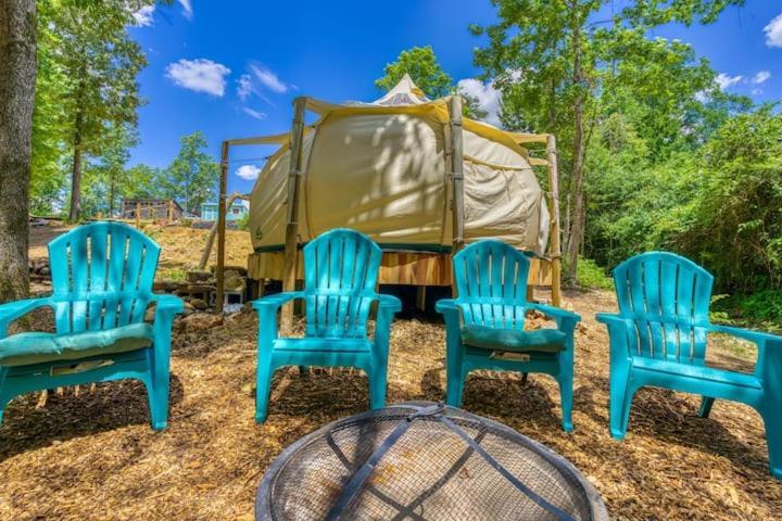 The Aries-A Stargazing, Luxury Glamping Tent Rogersville Bagian luar foto
