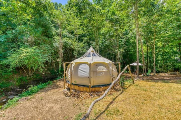 The Aries-A Stargazing, Luxury Glamping Tent Rogersville Bagian luar foto