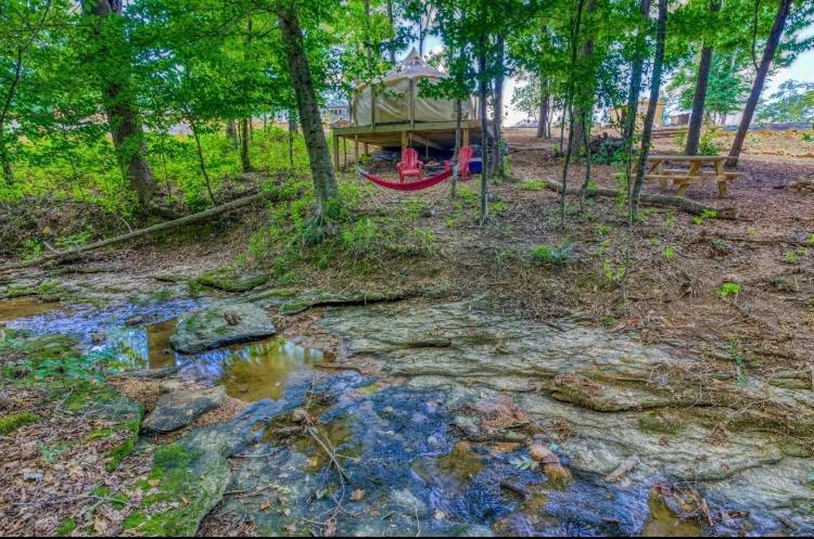 The Aries-A Stargazing, Luxury Glamping Tent Rogersville Bagian luar foto