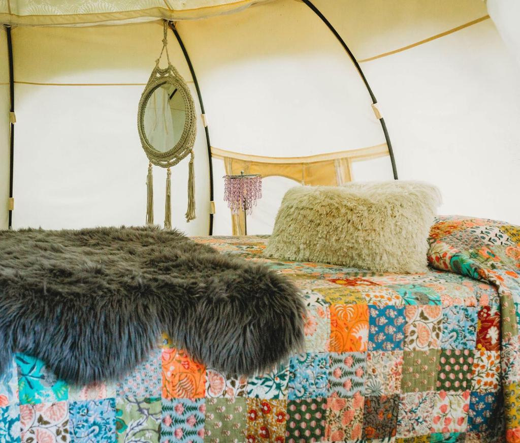 The Aries-A Stargazing, Luxury Glamping Tent Rogersville Bagian luar foto
