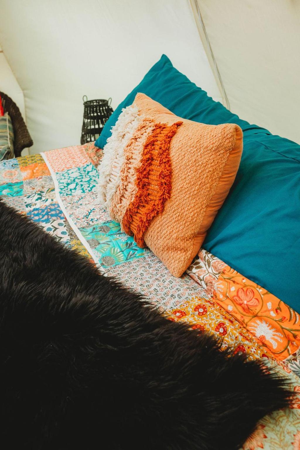 The Aries-A Stargazing, Luxury Glamping Tent Rogersville Bagian luar foto
